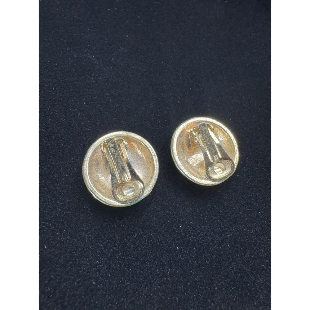 Vintage 1980's Gold Tone Cream Swirl Clip Earrings